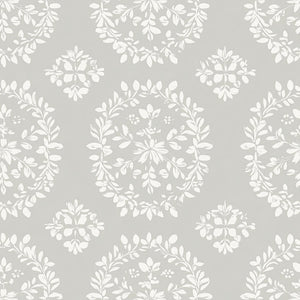 Elegant white laurel wreaths on a gray background wallpaper, perfect for traditional and modern interiors.